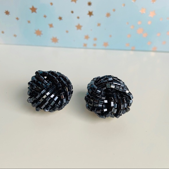 🛍️Bundle sale! Vintage seed bead clip earrings - Picture 4 of 6